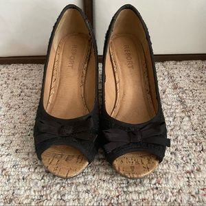 Report Ashlyn crochet wedges size 8.5